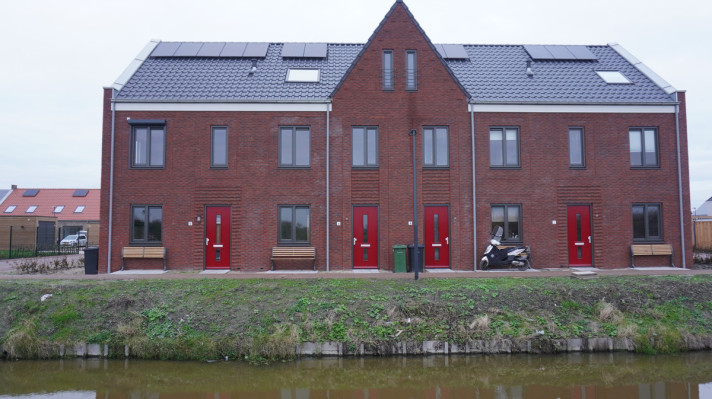 Bekijk foto 1/17 van house in Middenbeemster