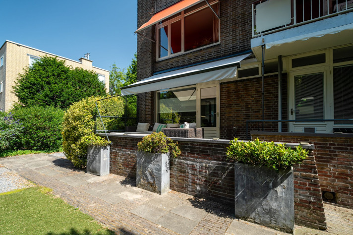 View photo 1/36 of apartment in Rotterdam