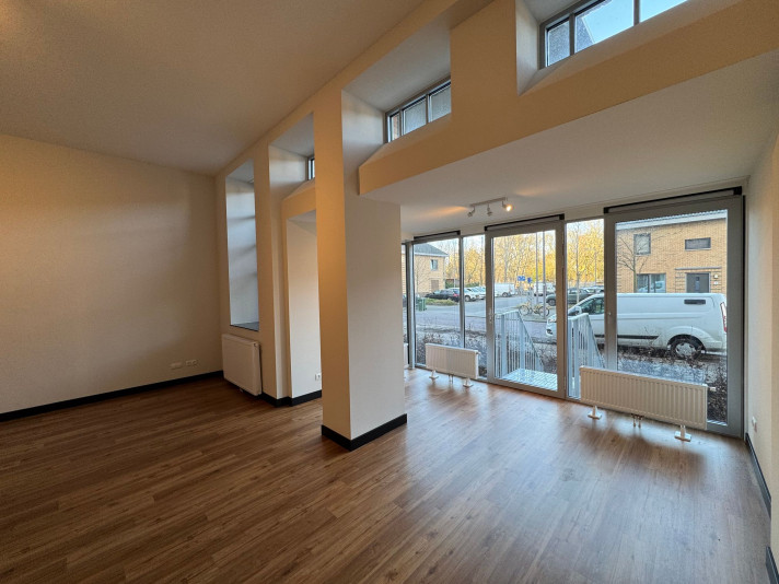 View photo 1/40 of apartment in Rotterdam