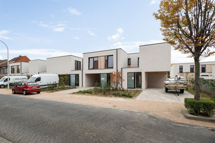 Voir photo 1/8 de house à Zwijndrecht