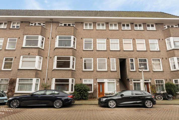 Bekijk foto 1/2 van apartment in Amsterdam