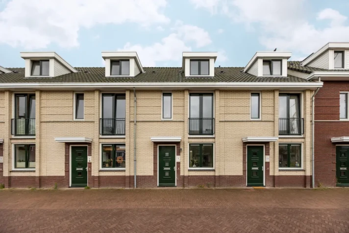 View photo 1/25 of house in Haarlem