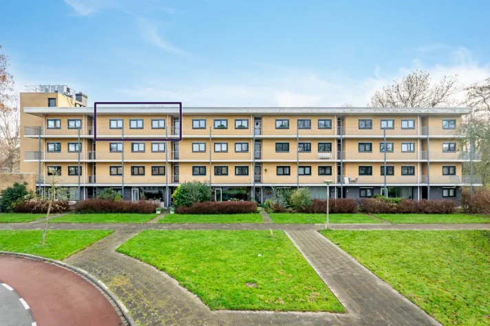 View photo 1/32 of apartment in Amstelveen