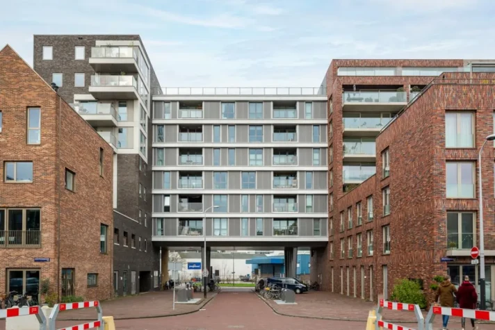 View photo 1/25 of house in Amsterdam