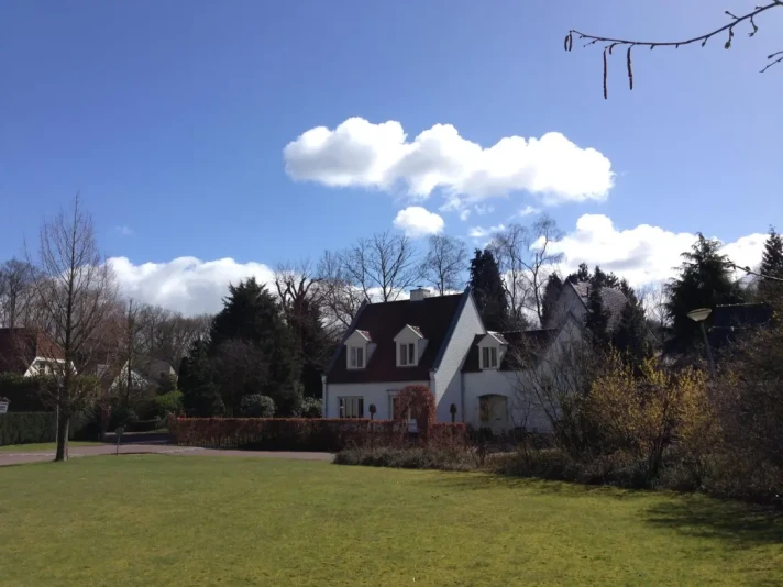 Bekijk foto 1/28 van house in Laren