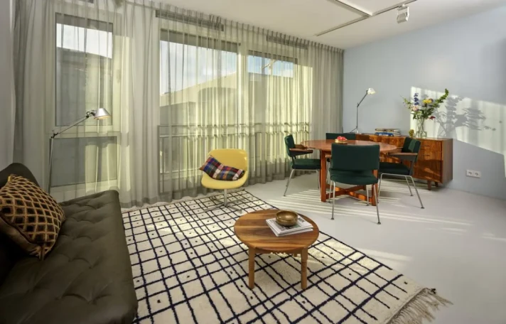 View photo 1/9 of house in Amsterdam