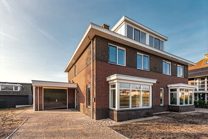 Bekijk foto 1/4 van house in Soest