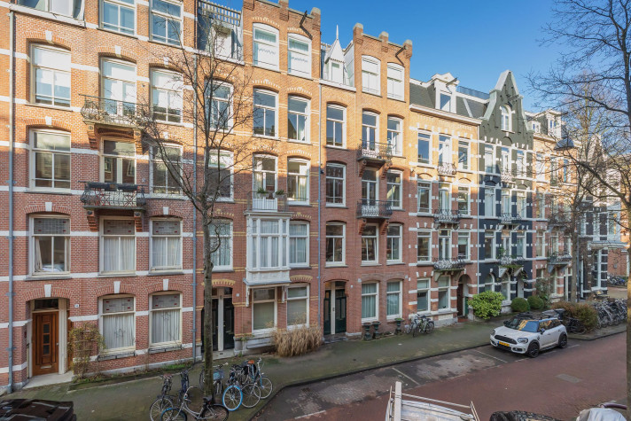 View photo 1/5 of apartment in Amsterdam