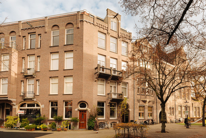 Bekijk foto 1/5 van apartment in Amsterdam