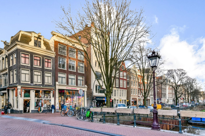 View photo 1/5 of apartment in Amsterdam