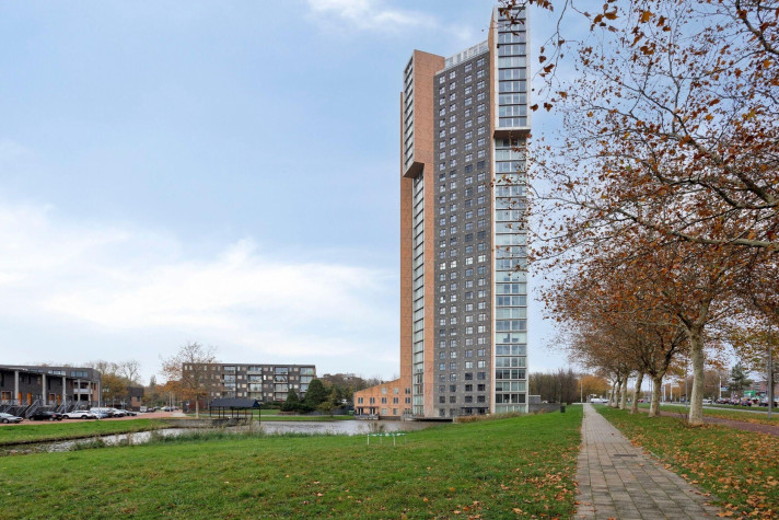 Bekijk foto 1/5 van house in Rotterdam