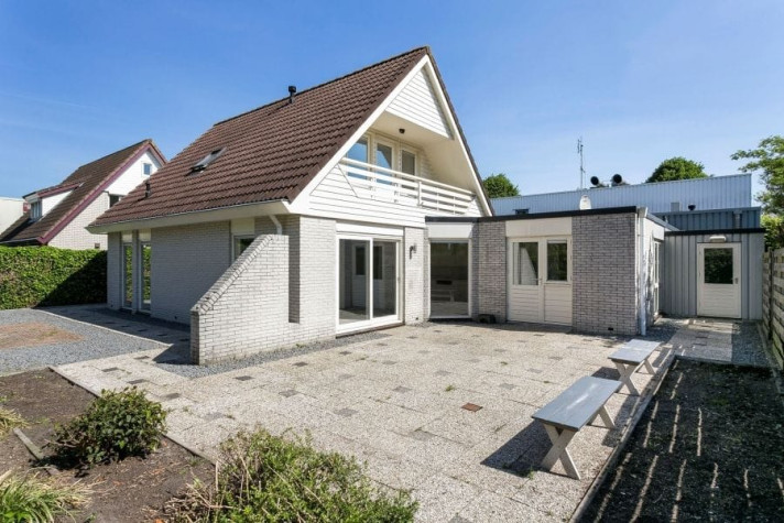 Bekijk foto 1/5 van house in Biddinghuizen