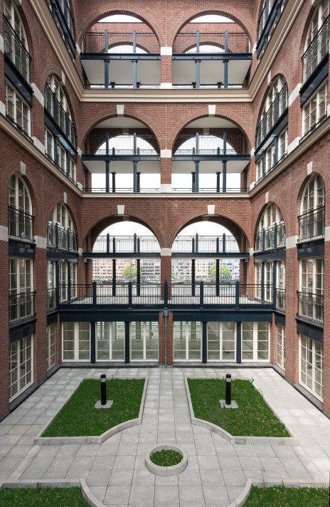 View photo 1/5 of house in Amsterdam