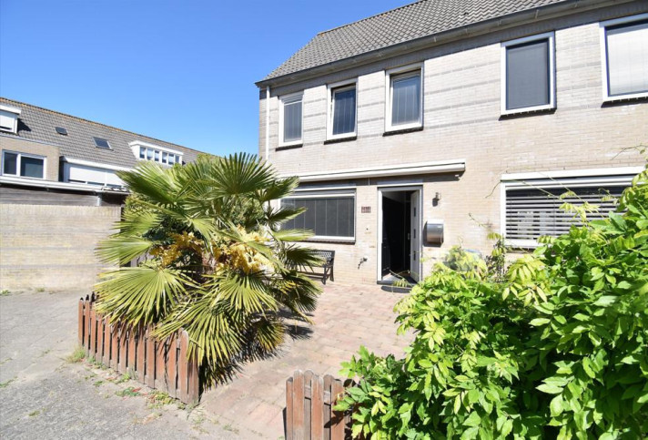 Woonhuis met 5 slaapkamers aan Cornelis Edelmanstraat