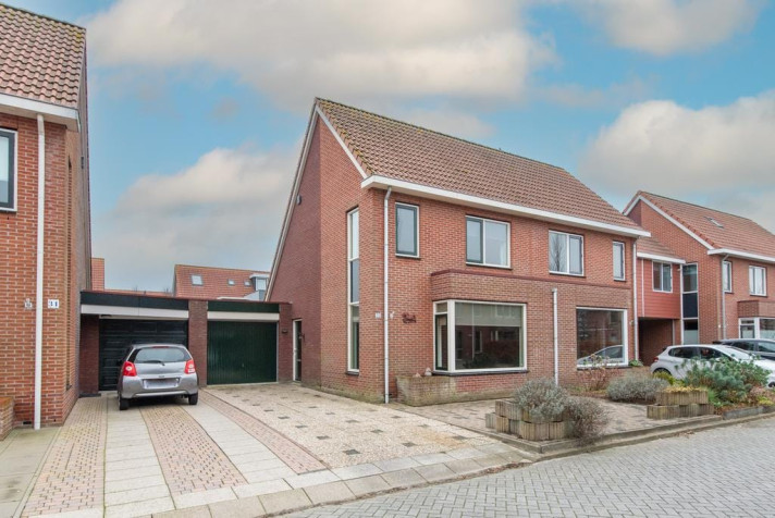 Bekijk foto 1/5 van house in Tuitjenhorn