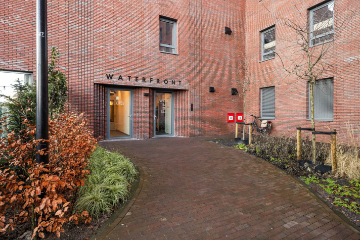 Bekijk foto 1/5 van house in Hardinxveld-Giessendam