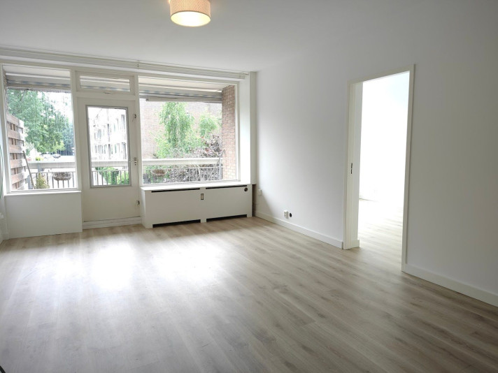 Bekijk foto 1/5 van house in Amsterdam