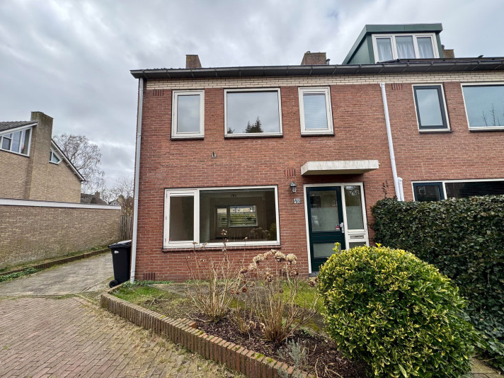 Bekijk foto 1/5 van house in Bussum