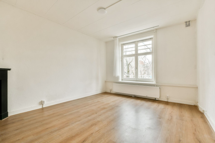 View photo 1/5 of apartment in Amsterdam