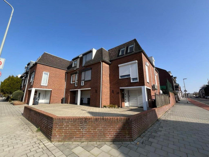 Bekijk foto 1/5 van house in Heerlen