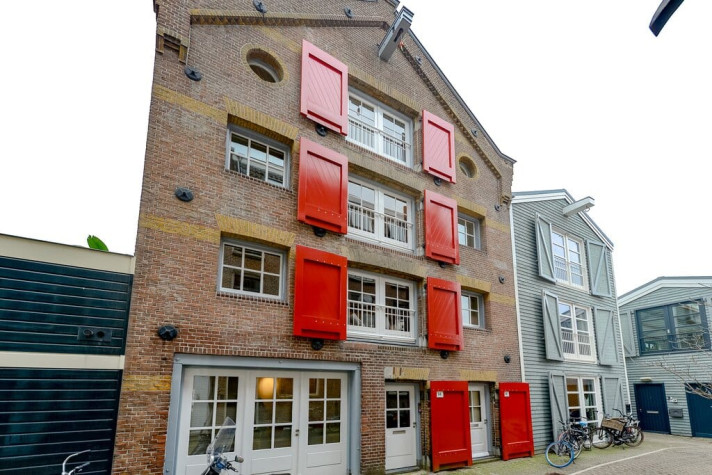 Bekijk foto 1/5 van apartment in Amsterdam