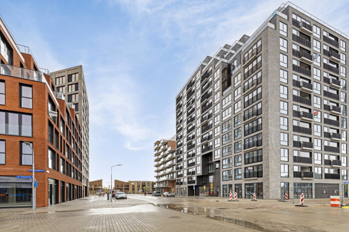 Bekijk foto 1/18 van room in Hoofddorp