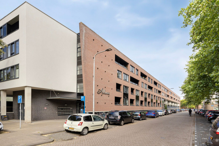 View photo 1/5 of house in Tilburg