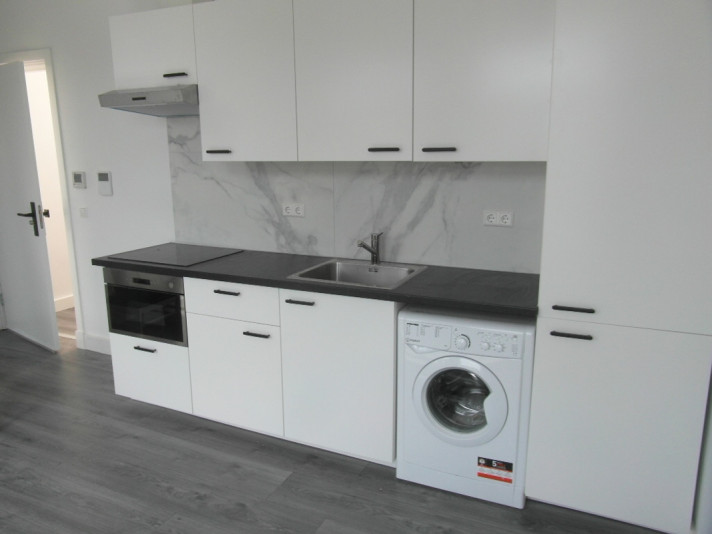 Bekijk foto 1/4 van house in 's-Gravenhage