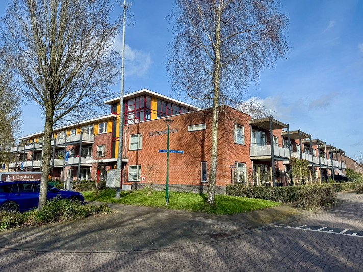 Bekijk foto 1/1 van house in Eemnes