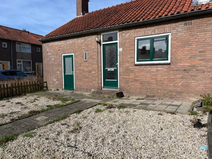 View photo 1/12 of house in Alblasserdam