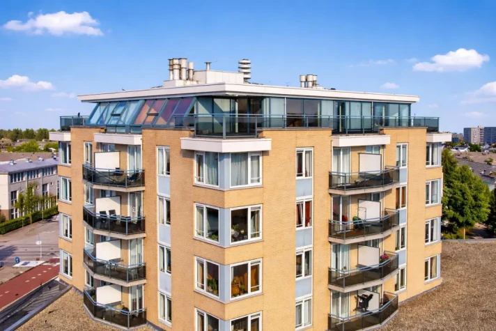 Bekijk foto 1/10 van apartment in Diemen