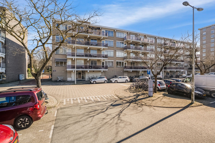 View photo 1/5 of apartment in Amsterdam