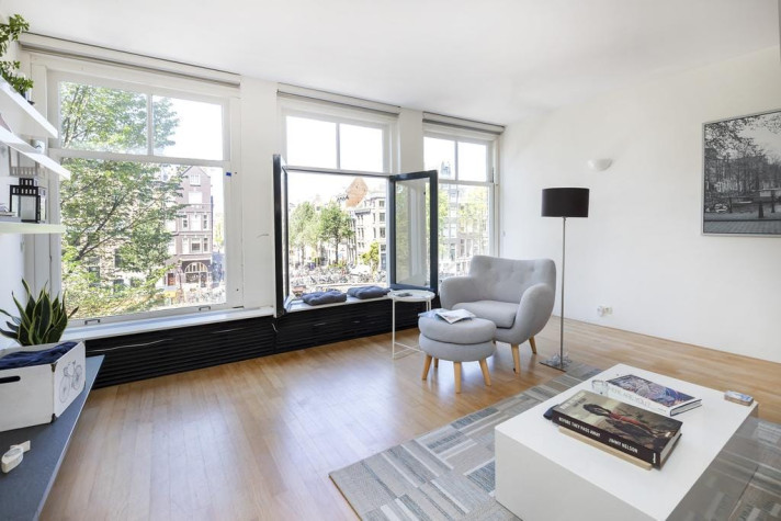 View photo 1/5 of apartment in Amsterdam