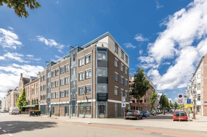 Bekijk foto 1/5 van apartment in Amsterdam