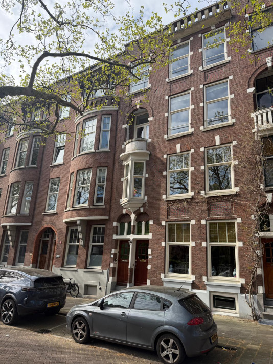 Bekijk foto 1/8 van apartment in Rotterdam