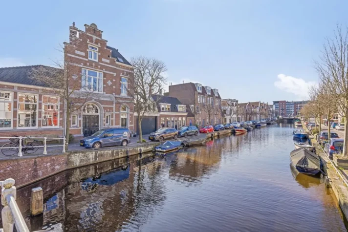 Bekijk foto 1/39 van house in Haarlem