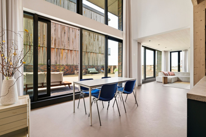 View photo 1/5 of apartment in Amsterdam