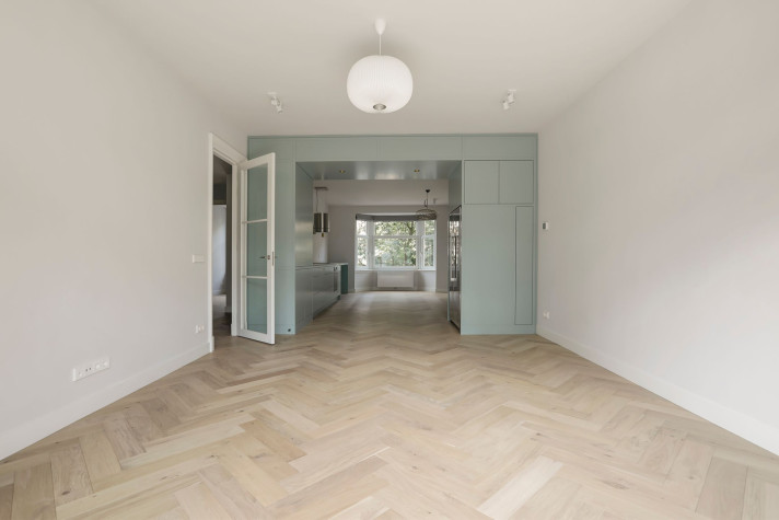 View photo 1/5 of apartment in Amsterdam