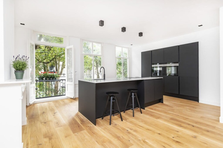View photo 1/5 of apartment in Amsterdam