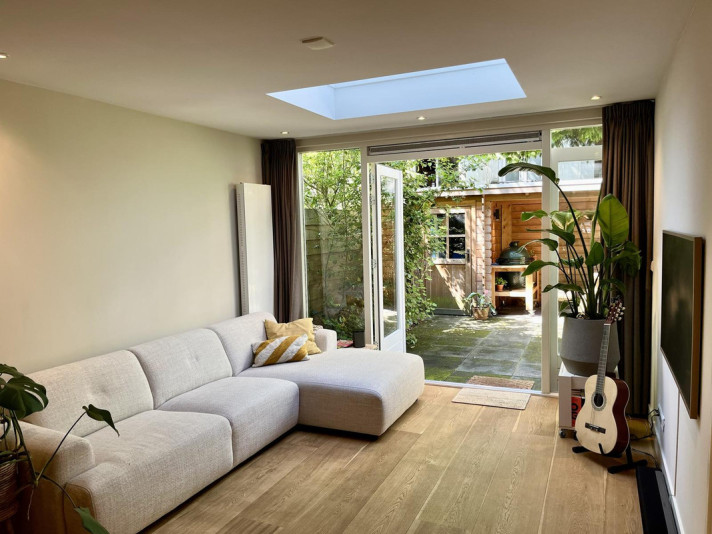 View photo 1/23 of apartment in Amsterdam