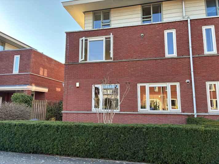 Bekijk foto 1/7 van house in Amstelveen