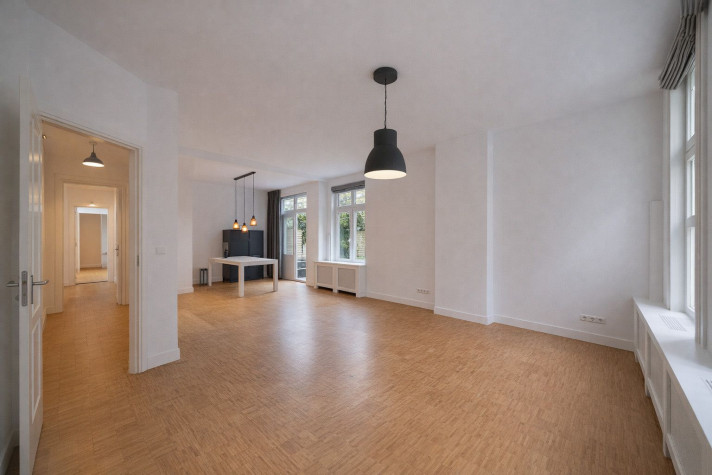 Bekijk foto 1/5 van apartment in 's-Gravenhage