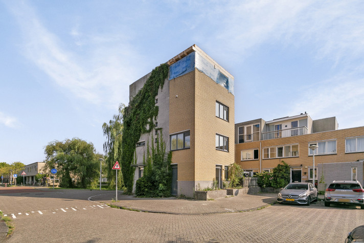 View photo 1/14 of apartment in Amsterdam