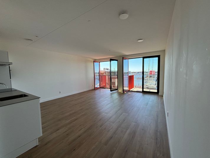 View photo 1/5 of apartment in Amsterdam