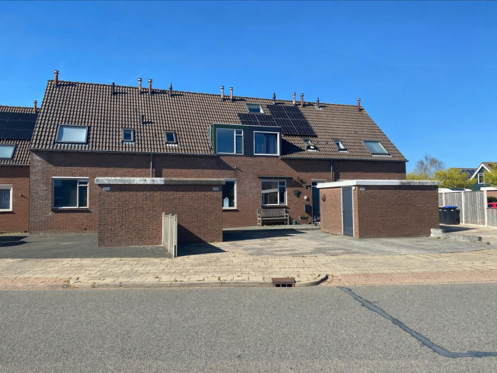 Bekijk foto 1/5 van house in Den Helder