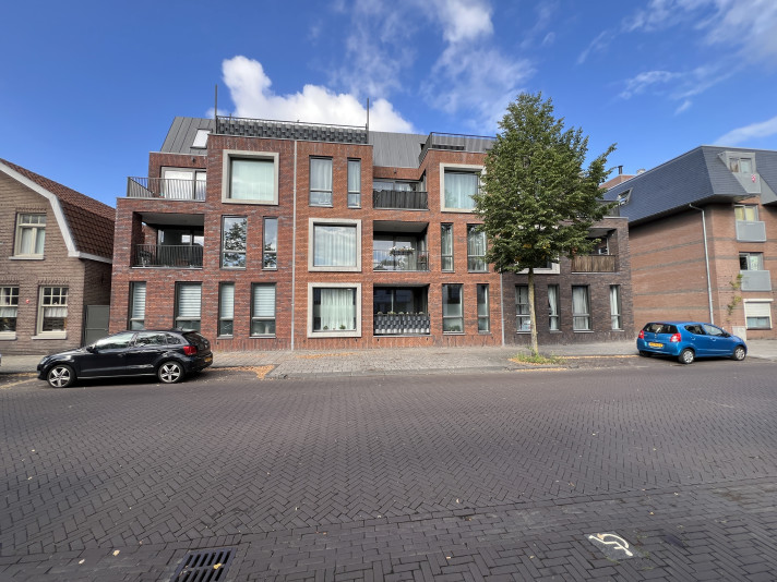 Bekijk foto 1/18 van apartment in Waalwijk