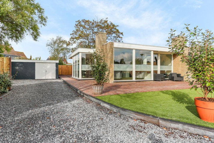 Bekijk foto 1/5 van house in Benthuizen