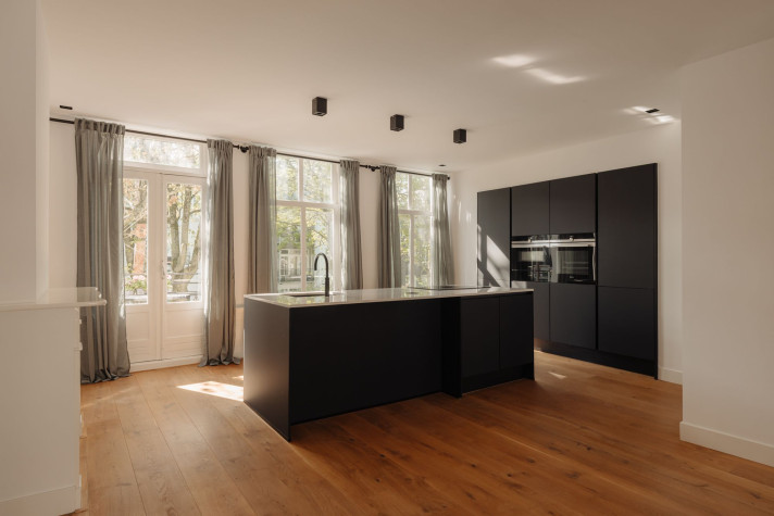 Bekijk foto 1/5 van apartment in Amsterdam
