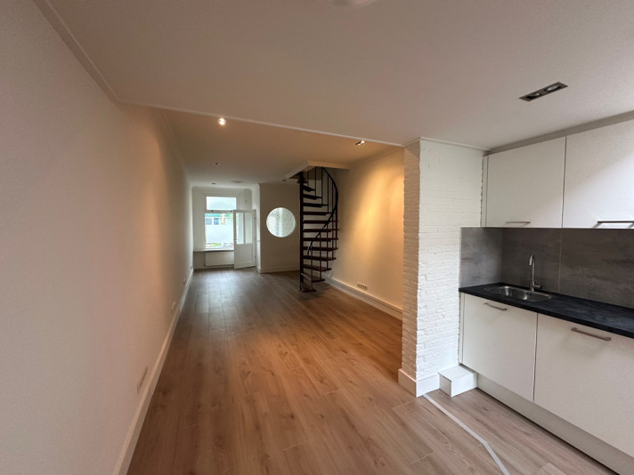 Bekijk foto 1/16 van house in Enschede