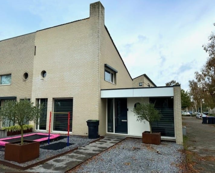 Bekijk foto 1/5 van house in Tilburg
